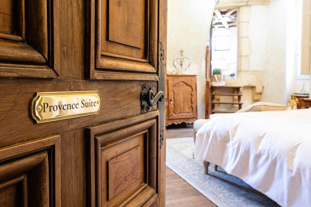 chateau-de-Rouffillac-Provence-Suite-01
